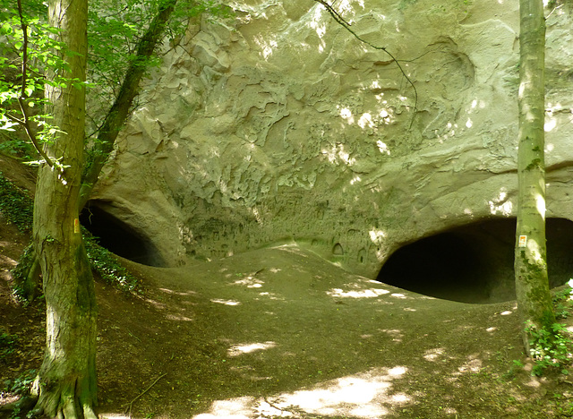 DE - Andernach - Trasshöhlen bei Kell