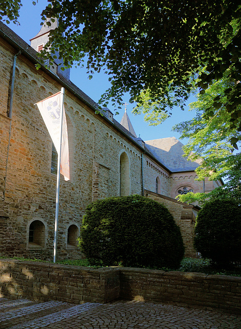 Kloster Saarn, Südseite
