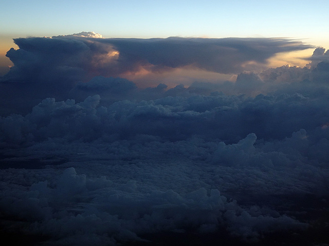 In, und über den Wolken, auf dem Flug nach Zürich