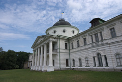 Schloss Tarnowski: Westfassade