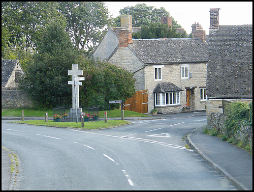 Stonesfield Cross
