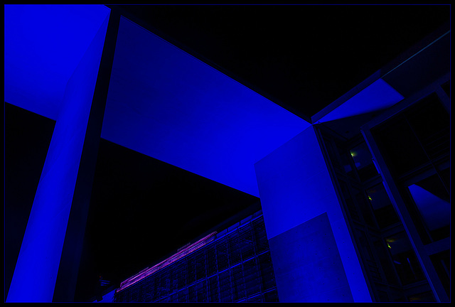 #27 - Blue Night Shadow ... ♫ ♪ ♪ ♫