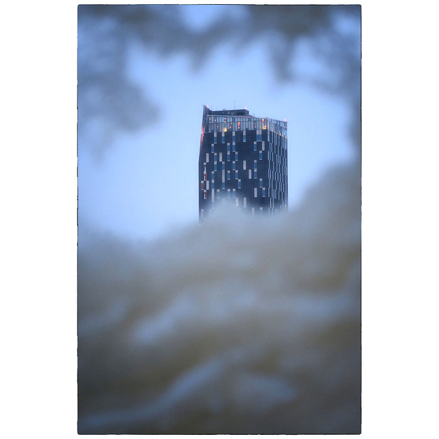 Tower hotel 4/50