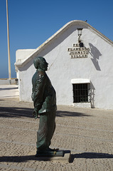 Fernando Quinones, Escritor - statue at Cadiz, Andalucia