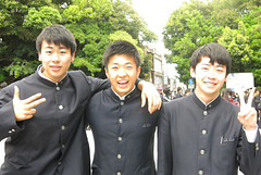 Jeunes collégiens à Ise (Kansai, Japon)