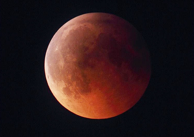 Rote 'Mondfinsternis' (Bloody Moon) at  28.09.2015  ©UdoSm