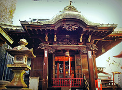高山神社 (Mountain Shrine)