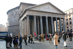 Roma, Pantheon - Landmark Roman Church and Historic Tombs