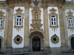Lower part of the façade.
