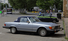 Schöner alter Mercedes 450 SL