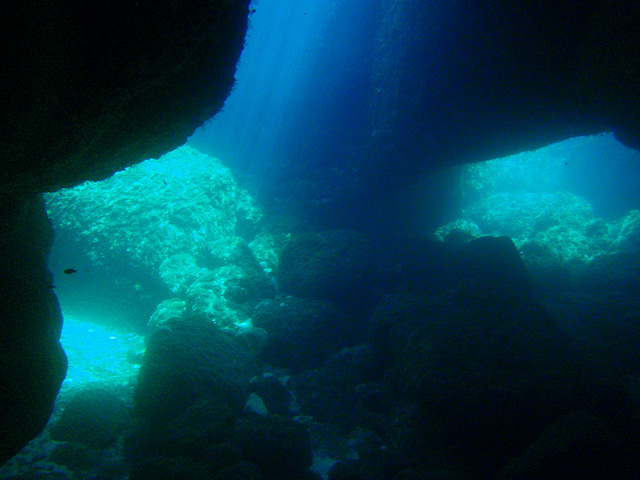 Malta, Underwater Tunnels of Cominotto