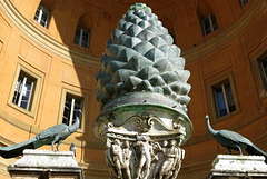 A Rome (Italie), Cour de la Pigne = Cortile della Pigna, Musées du Vatican