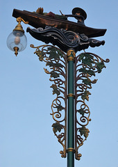 Lampadaire Thaï / Thaï street lamp