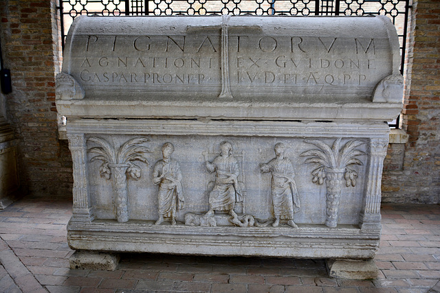 Ravenna 2017 – Old sarcophagus from the 5th century
