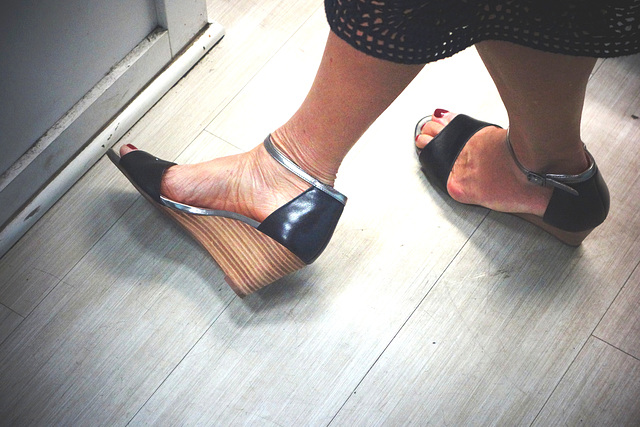 cole haan heels (F)