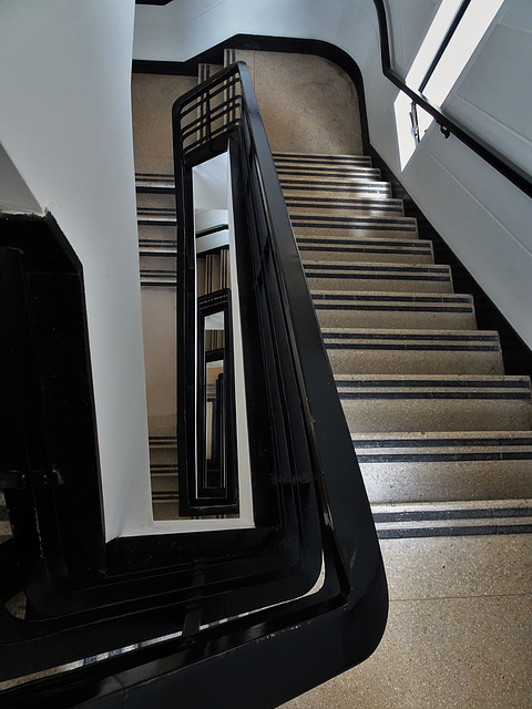 Former Royal Asiatic Society Building (1933), staircase