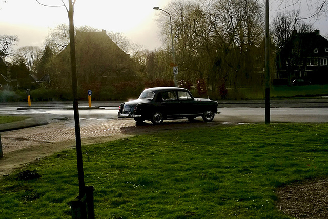 1959 Mercedes-Benz 180 D in the morning