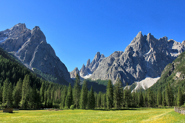 Blick von links auf Rotwand, Zwölferkofel, Einserkofel - Sextener Dolomiten