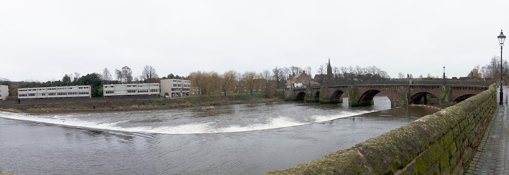 Panorama of the weir and Old Dee Bridge, Chester