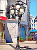 Tunisi : in questa piazza inizia la Medina - fontane , lampioni e porte  molto originali