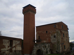Guelfa Tower (1406), in Pisa Citadel.