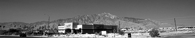 Grocery Outlet and Mt San Jacinto