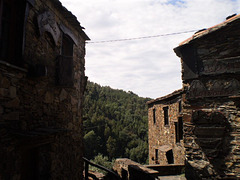 Talasnal - old schist village.