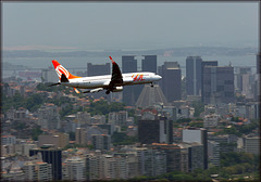 Rio de Janeiro : atterraggio di volo domestico ripreso da Pão de Açúcar