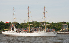 Das 3 Mast-Segelschulschiff "Dar Mlodziezy"...