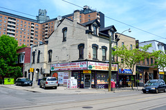 Canada 2016 – Toronto – Cinema Ras variety store & café