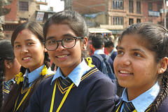 Lycéennes en visite à Bhaktapur (Népal)