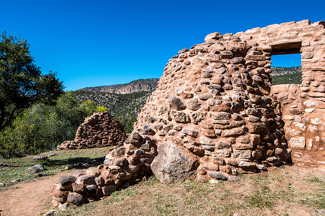 The ruins of Jemez Pueblo20