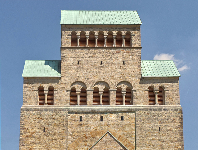 Das Westwerk des Doms zu Hildesheim
