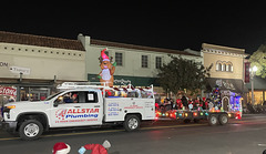 Hanford, CA hometown holiday parade (0327)