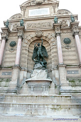 Fontaine Saint-Michel 1