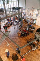 Cafétéria de la Halle Saint-Pierre