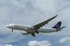 N342AV approaching Heathrow - 6 June 2015