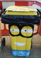 Container with glasses.