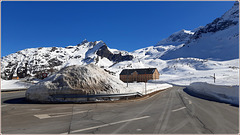 Zermatt : tanta neve, impianti chiusi in tutta Europa, in Svizzera tutto aperto !