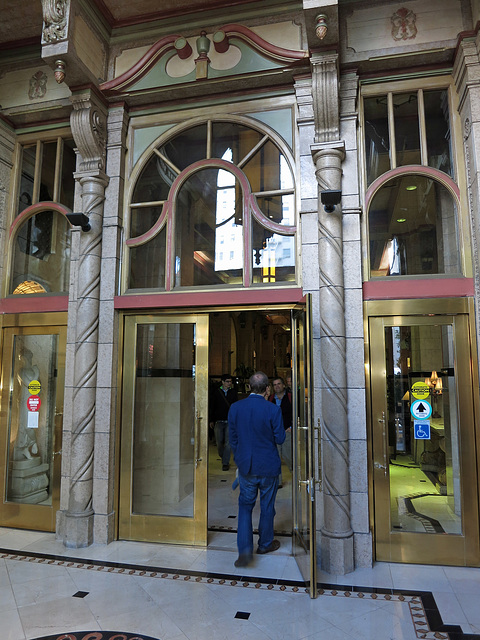 Hotel Cecil Lobby Entrance (3137)