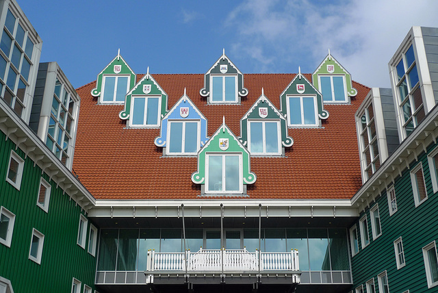 Nederland - Zaanstad, stadhuis