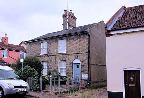 Ipernity: Nos.9-10 Station Road, Halesworth, Suffolk - By A Buildings Fan