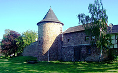 DE - Euskirchen - Reste der Stadtmauer mit Fresenturm