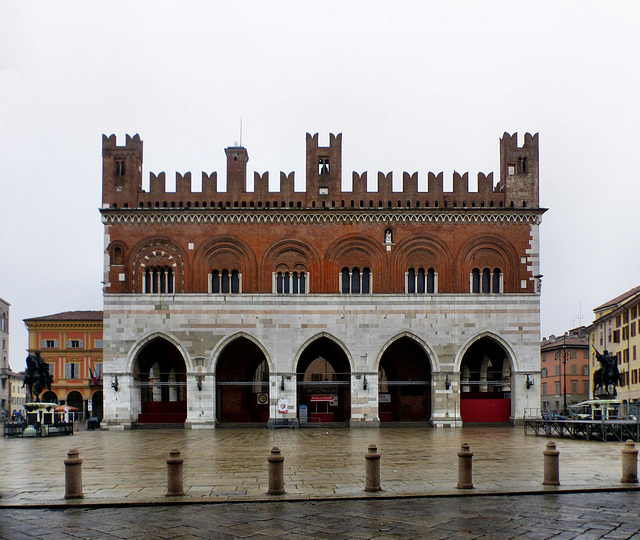 Piacenza - Palazzo Comunale