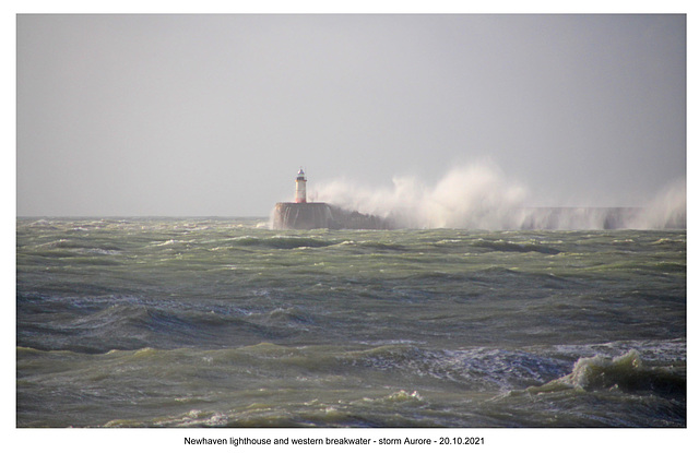 Newhaven light in storm Aurore 20 10 2021b