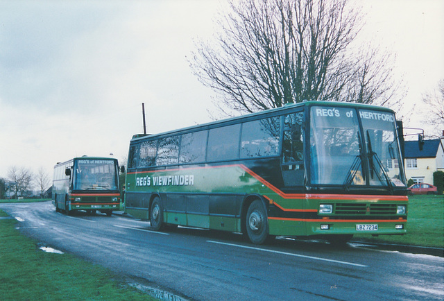 Reg's Coaches LBZ 7234 (F783 GNA) and LBZ 7235 (D35 ONY) at Burnham Green - 30 Mar 1998