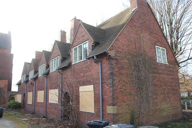 Edwardian Cottages at St Osmund's Church, London Road, Derby