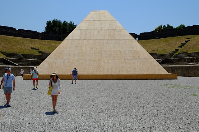 Pompeii X-Pro1 24 pyramid