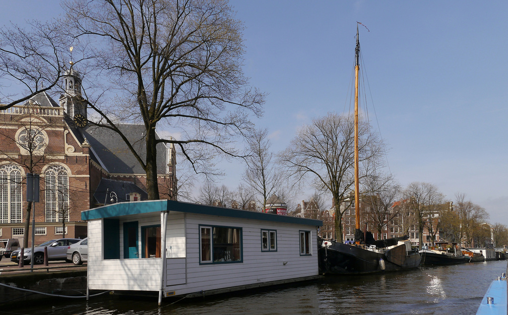 Wohnboot in den Grachten  von Amsterdam