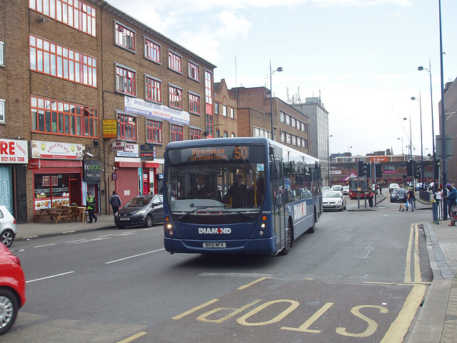 DSCF9387  Diamond Bus 30880 (BX10 BFX) in Birmingham - 19 Aug 2017